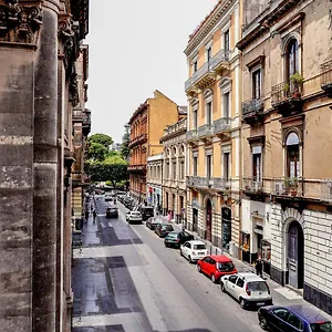 Oda ve Kahvaltı Giardino Bellini-centro, Katanya